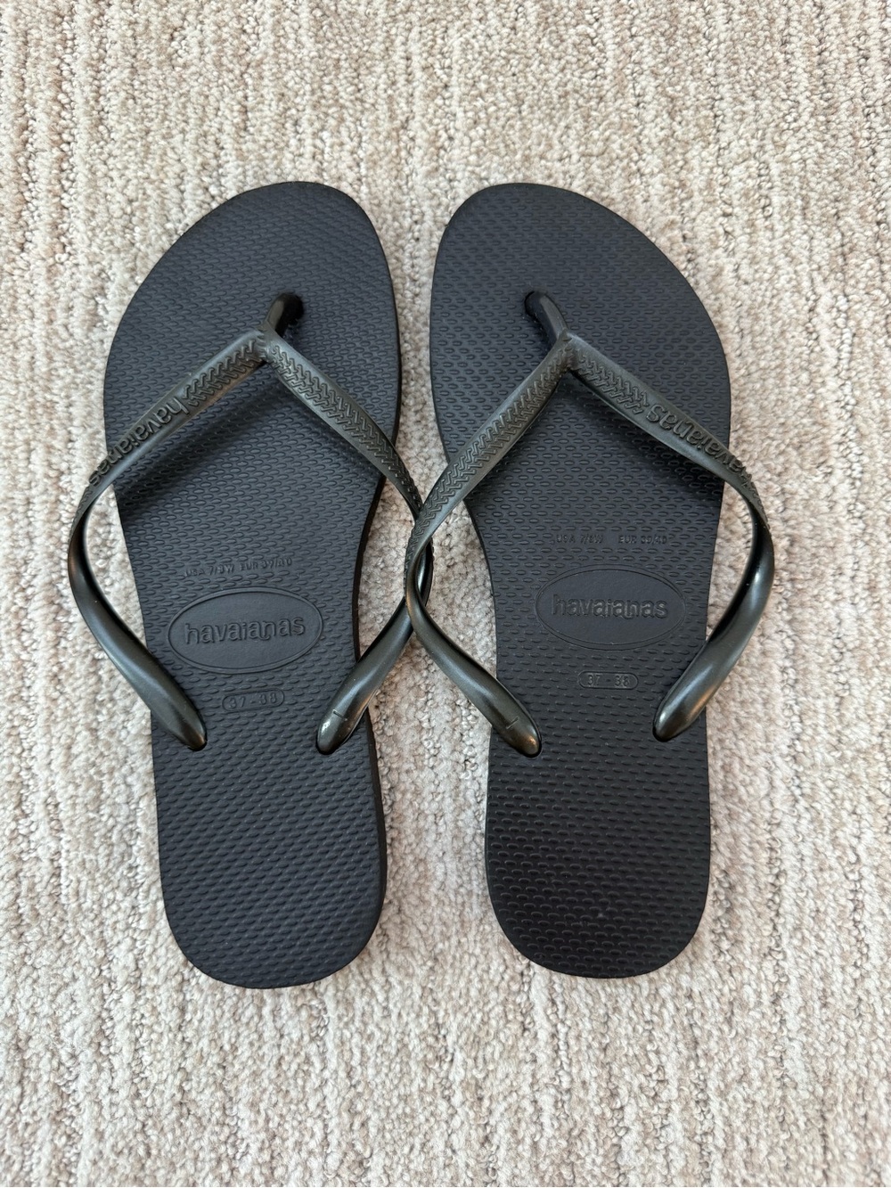 Women’s Black Havaiianas slippers/flip flops 37/38